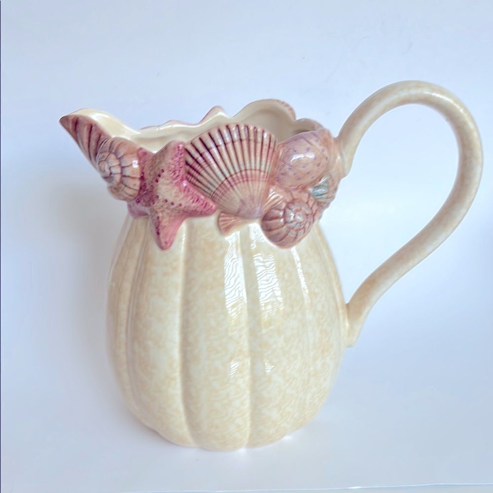 Vintage Fitz & Floyd Omnibus Seashell Pitcher Tan Pink Shell 64 Oz